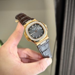 Đồng Hồ Patek Philippe Chế Tác Đính Đá Moissanite Hong Kong Nautilus 5711 (1)