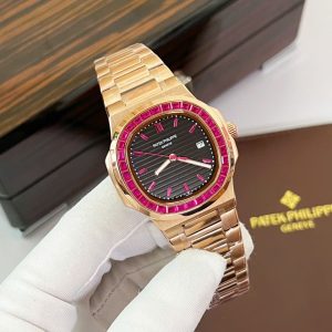 Đồng Hồ Patek Philippe Nautilus 5723 Fake Máy Cơ Nhật Dây Kim Loại Mạ Vàng 40mm (2)