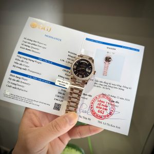 Đồng Hồ Rolex Day-Date 228235 Đính Đá Moissanite Hong Kong Mặt Số Eisenkiesel 40mm