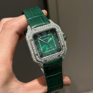 Đồng Hồ Cartier Santos Chế Tác Đá Moissanite Dây Da Màu Xanh Lá BVF (8)