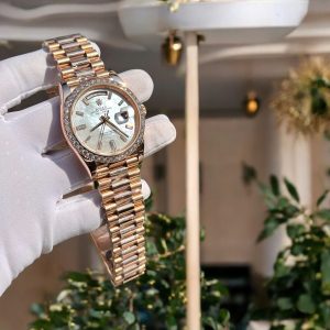 Đồng Hồ Rolex Chế Tác Phủ Vàng Hồng 18K Độ Mặt Xà Cừ Tự Nhiên 40mm (1)