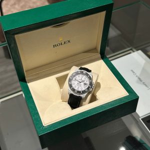Đồng Hồ Rolex Submariner DIW White Carbon Chế Tác Siêu Nhẹ 40mm (6)