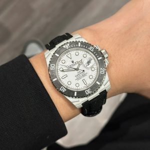 Đồng Hồ Rolex Submariner DIW White Carbon Chế Tác Siêu Nhẹ 40mm (6)