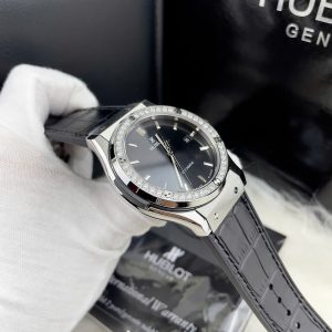 Đồng Hồ Hublot ZF Nhật Mặt Số Đen Fake Cao Cấp Máy Miyota 8215 42mm (5)