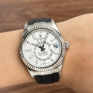 Đồng Hồ Rolex Nam Rep 11 Mặt Trắng Sky Dweller Dây Cao Su Màu Đen 42mm (6)