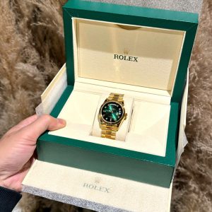 Đồng Hồ Rolex Phủ Vàng 18K Day-Date Mặt Số Ombré Xanh Lá Cây 36mm (1)