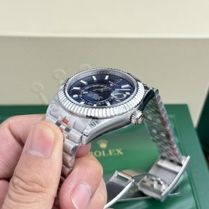 Đồng Hồ Rolex Sky Dweller Replica Cao Cấp Mặt Xanh Dương Máy Thuỵ Sỹ 42mm (5)