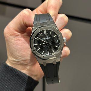 Đồng Hồ Audemars Piguet Royal Oak Mặt Đen Replica APS 41mm (2)