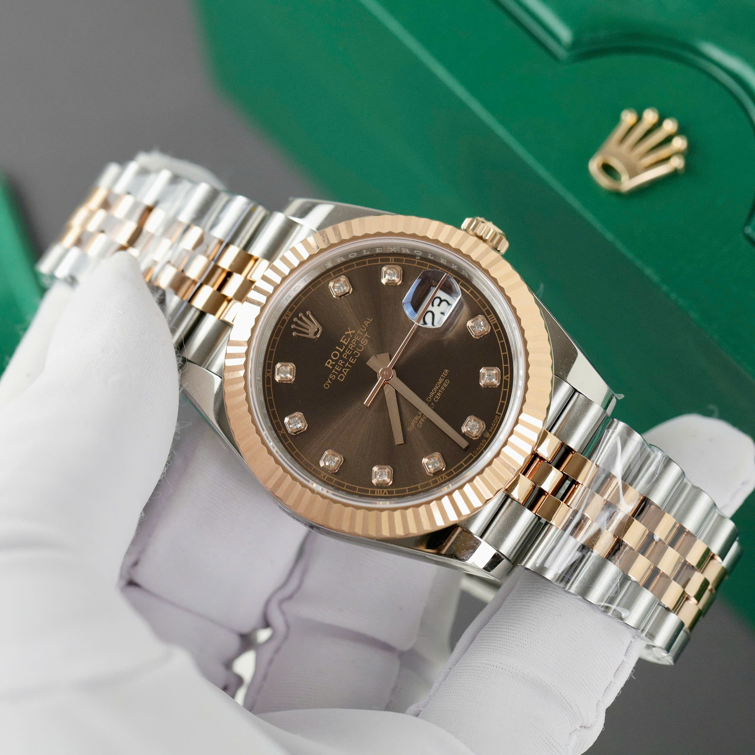 Đồng Hồ Nam Rolex DateJust Super Fake Cao Cấp Mặt Chocolate Máy Thuỵ Sỹ 41mm (2) Dong Ho Nam Rolex DateJust Super Fake Cao Cap Mat Chocolate May Thuy Sy 41mm 2