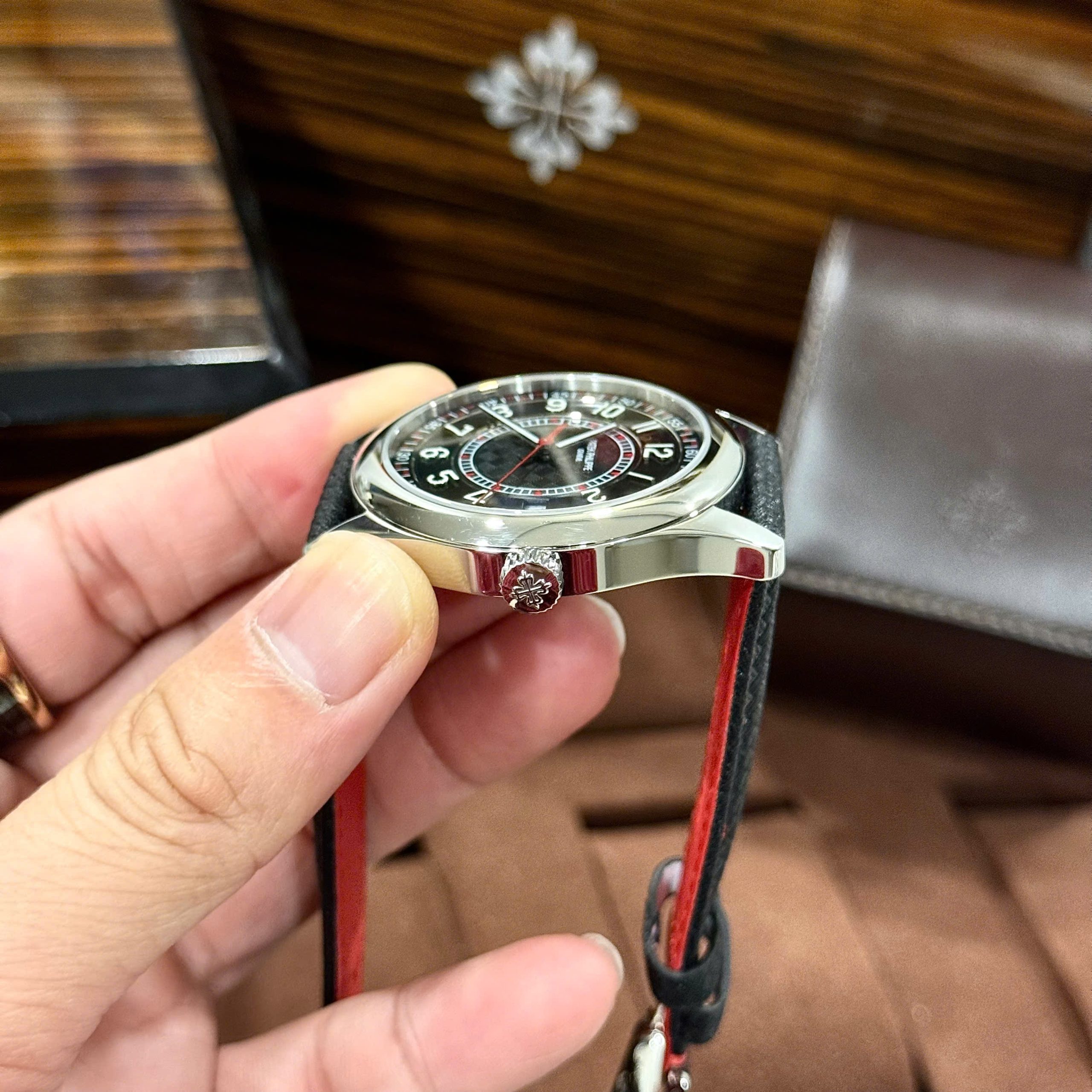 Đồng Hồ Patek Philippe Calatrava 6007G Fake Cao Cấp Xưởng GR 40mm (5) Đồng Hồ Patek Philippe Calatrava 6007G Fake Cao Cấp Xưởng GR 40mm (1)