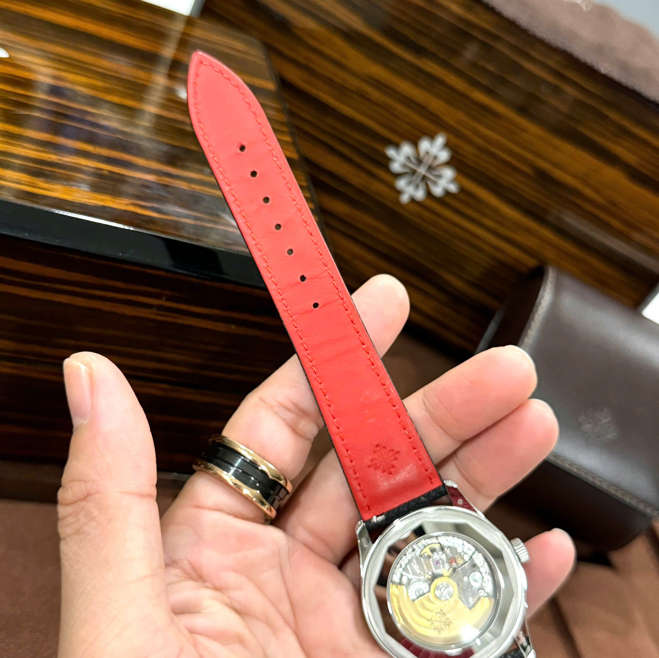 Đồng Hồ Patek Philippe Calatrava 6007G Fake Cao Cấp Xưởng GR 40mm (8) Đồng Hồ Patek Philippe Calatrava 6007G Fake Cao Cấp Xưởng GR 40mm (1)