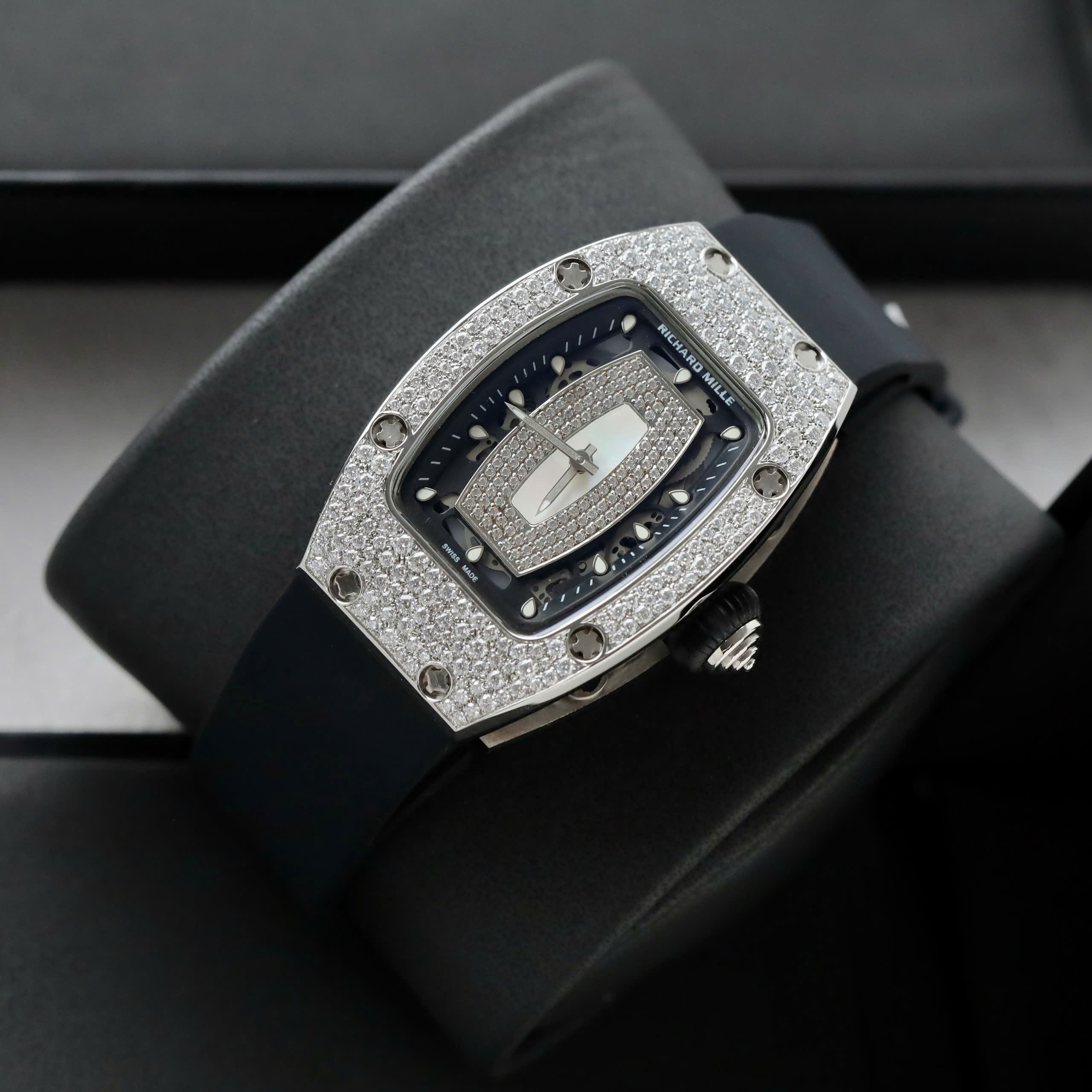 Đồng Hồ Richard Mille RM007 Đính Full Kim Cương Nhân Tạo Moissanite 36mm (4) Đồng Hồ Richard Mille RM007 Đính Full Kim Cương Nhân Tạo Moissanite 36mm (1)