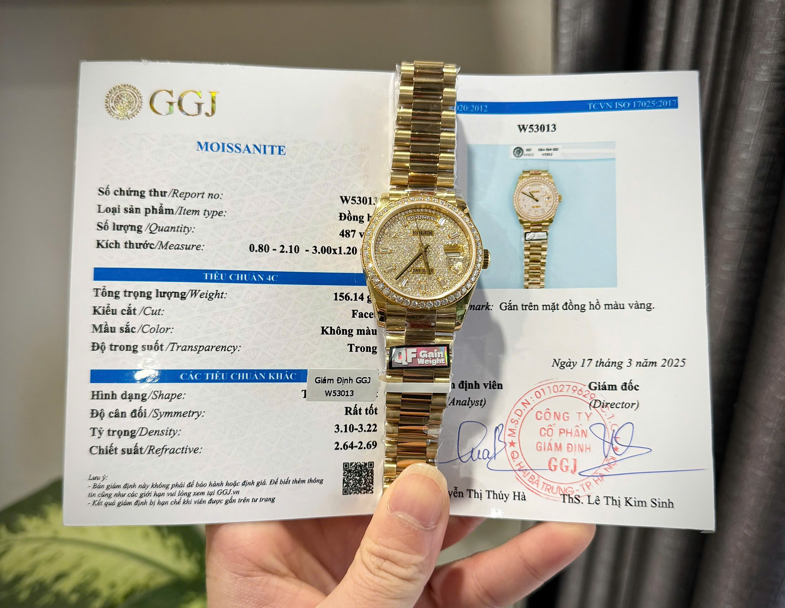 Đồng Hồ Rolex Day-Date 228348RBR Phủ Vàng Thật Đính Đá Moissanite Xưởng QF 40mm (1) Đồng Hồ Rolex Day-Date 228348RBR Phủ Vàng Thật Đính Đá Moissanite Xưởng QF 40mm (1)