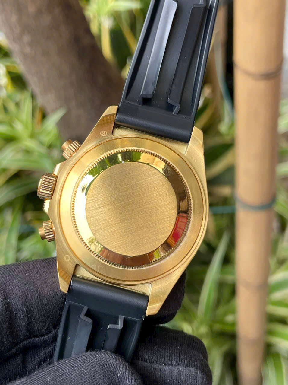 Đồng Hồ Rolex Daytona Fake Máy Cơ Nhật Đính Đá Dây Cao Su 40mm (5) Dong Ho Rolex Daytona Fake May Co Nhat Dinh Da Day Cao Su 40mm 5