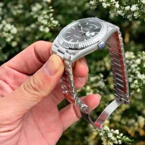 Đồng Hồ Rolex Fake Cao Cấp Day-Date 228236 Mặt Xám Dây Kim Loại 40mm (1)