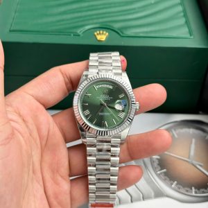 Đồng Hồ Rolex Fake Cao Cấp Day-Date 228236 Mặt Xanh Lá Cây 40mm (5)