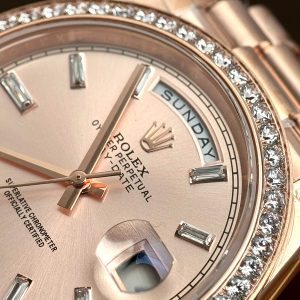 Đồng Hồ Rolex Fake Thuỵ Sỹ Day-Date 228238 Đính Đá Nam 40mm (8)