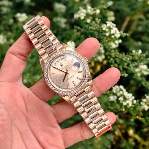 Đồng Hồ Rolex Fake Thuỵ Sỹ Day-Date 228238 Đính Đá Nam 40mm (8)