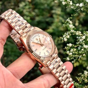 Đồng Hồ Rolex Fake Thuỵ Sỹ Day-Date 228238 Mặt Số Hồng 40mm (1)