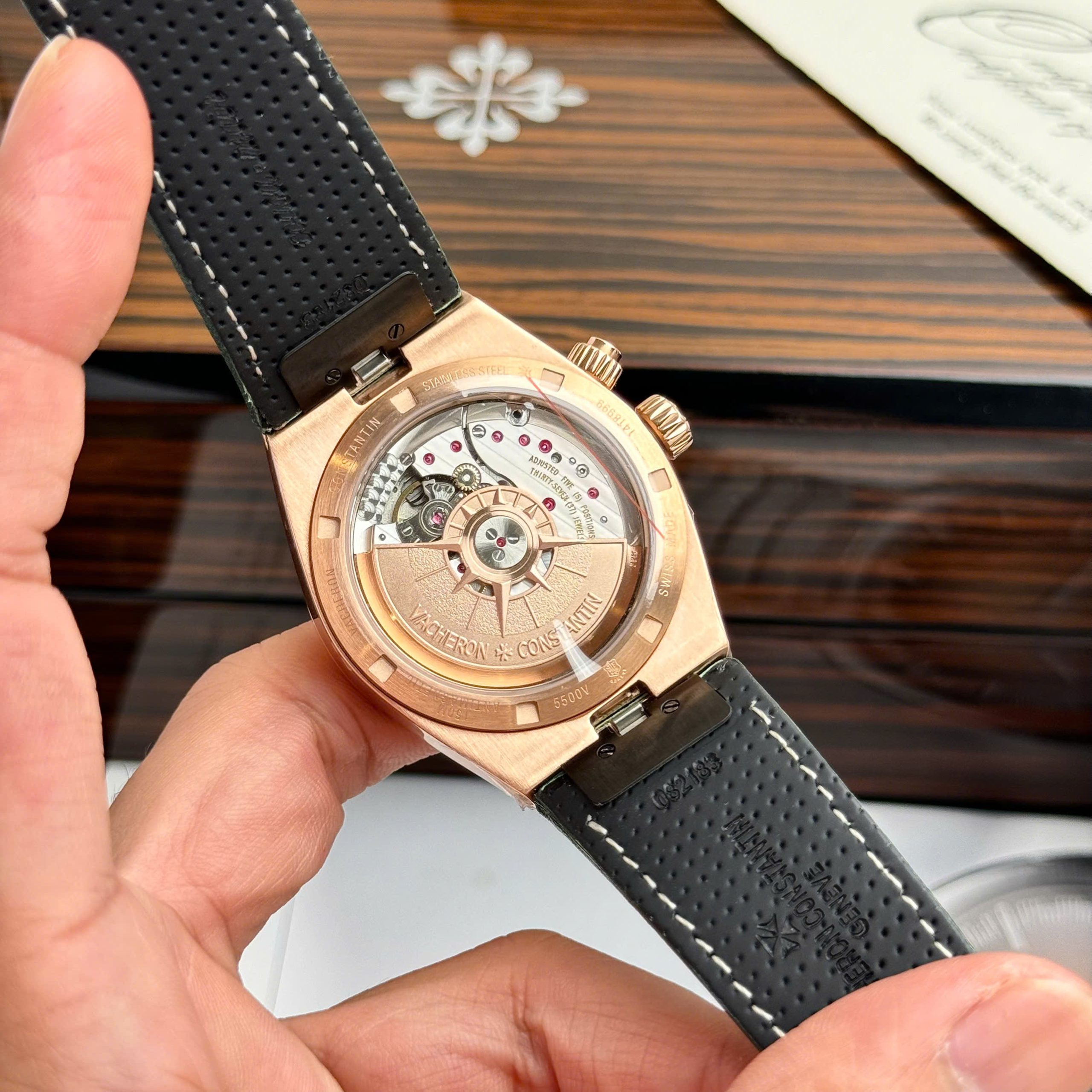 Đồng Hồ Vacheron Constantin Replica 11 7920V Màu Xanh Lá Cây 41mm (6) Đồng Hồ Vacheron Constantin Replica 11 7920V Màu Xanh Lá Cây 41mm (6)