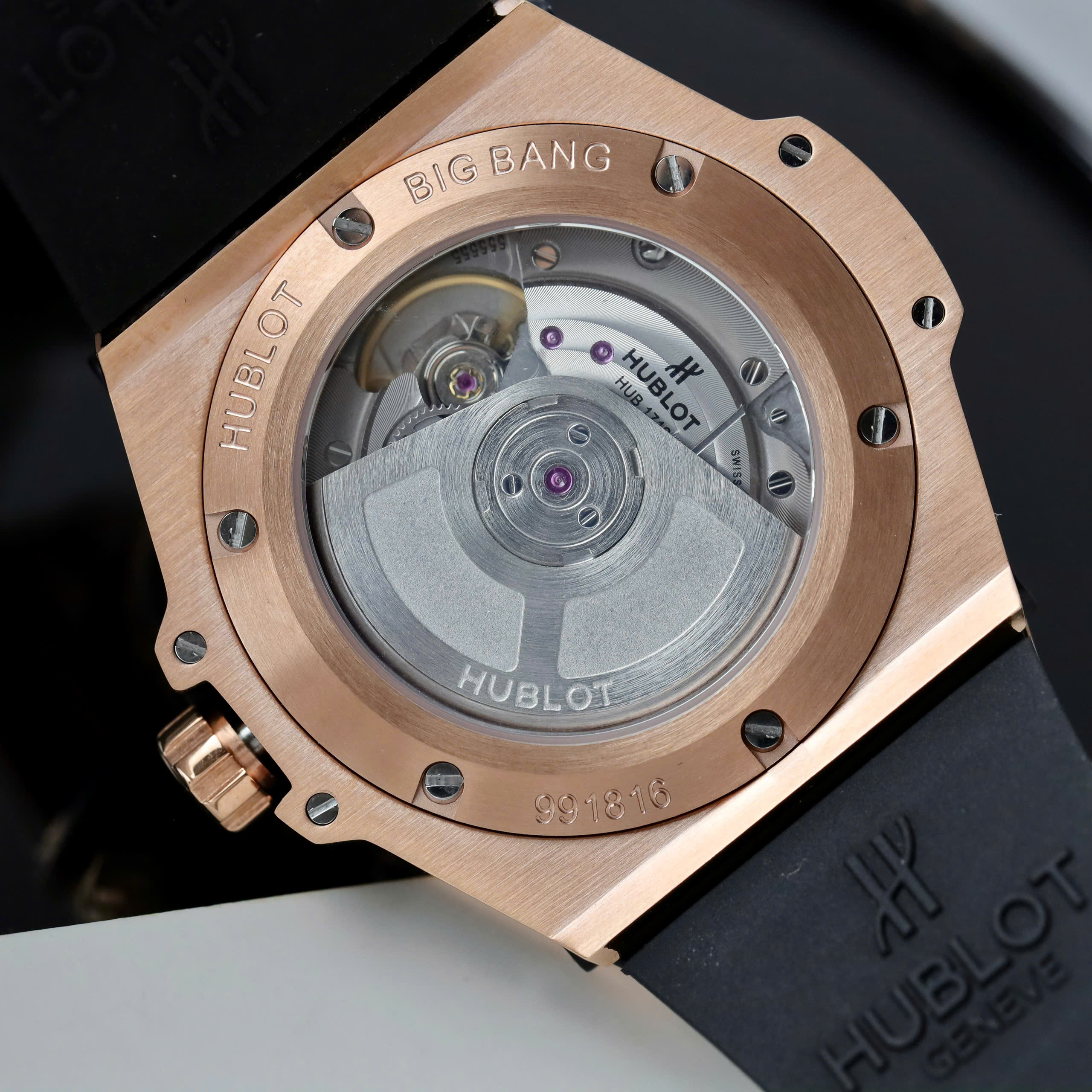 Đồng Hồ Hublot Rep 11 Big Bang One Click King Gold Đính Đá Baguette 39mm (9) Đồng Hồ Hublot Rep 11 Big Bang One Click King Gold Đính Đá Baguette 39mm (3)