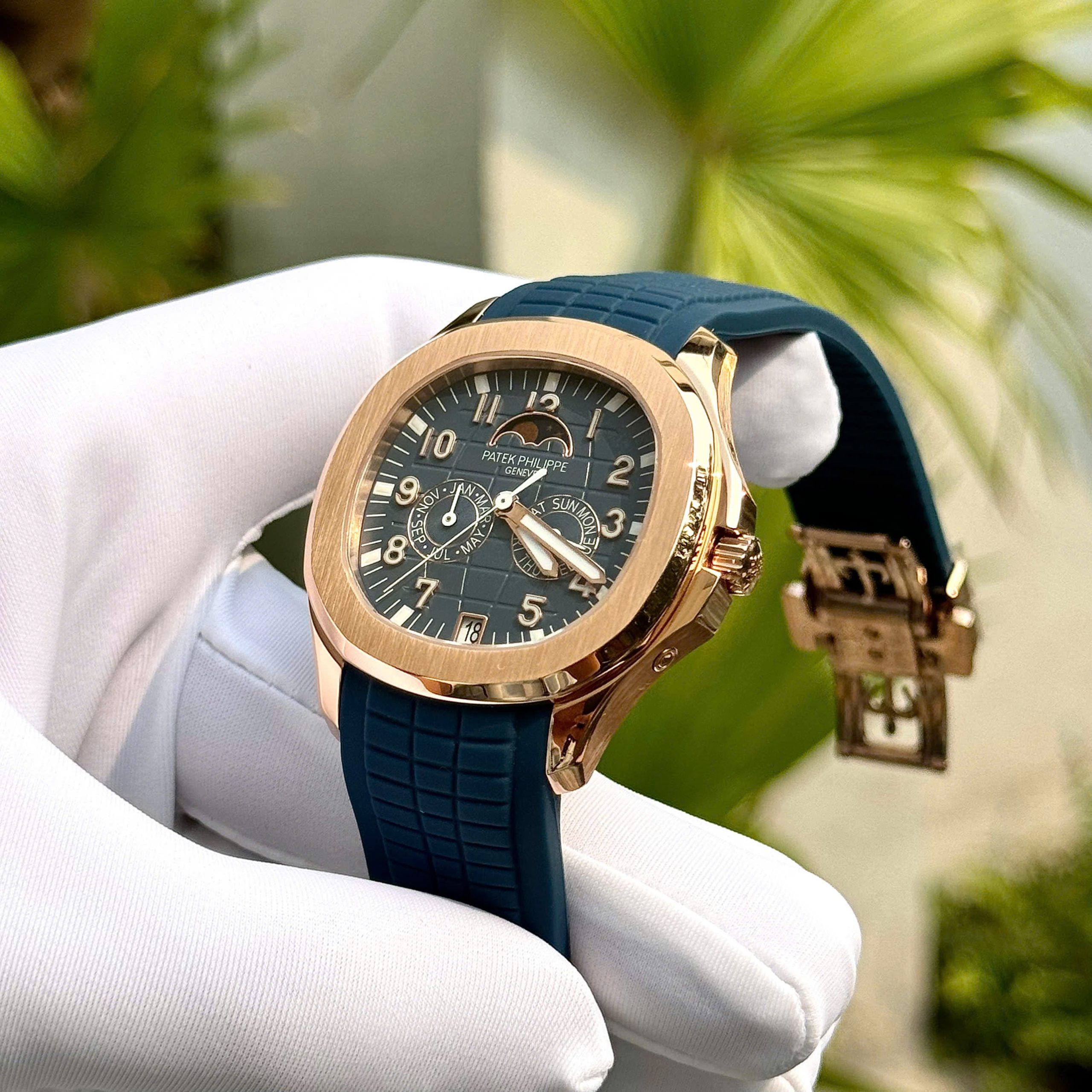 Đồng Hồ Patek Philippe Rep 11 Aquanaut 5261 Mặt Số Xanh Dương Dây Cao Su 40mm (6) Đồng Hồ Patek Philippe Rep 11 Aquanaut 5261 Mặt Số Xanh Dương Dây Cao Su 40mm (1)