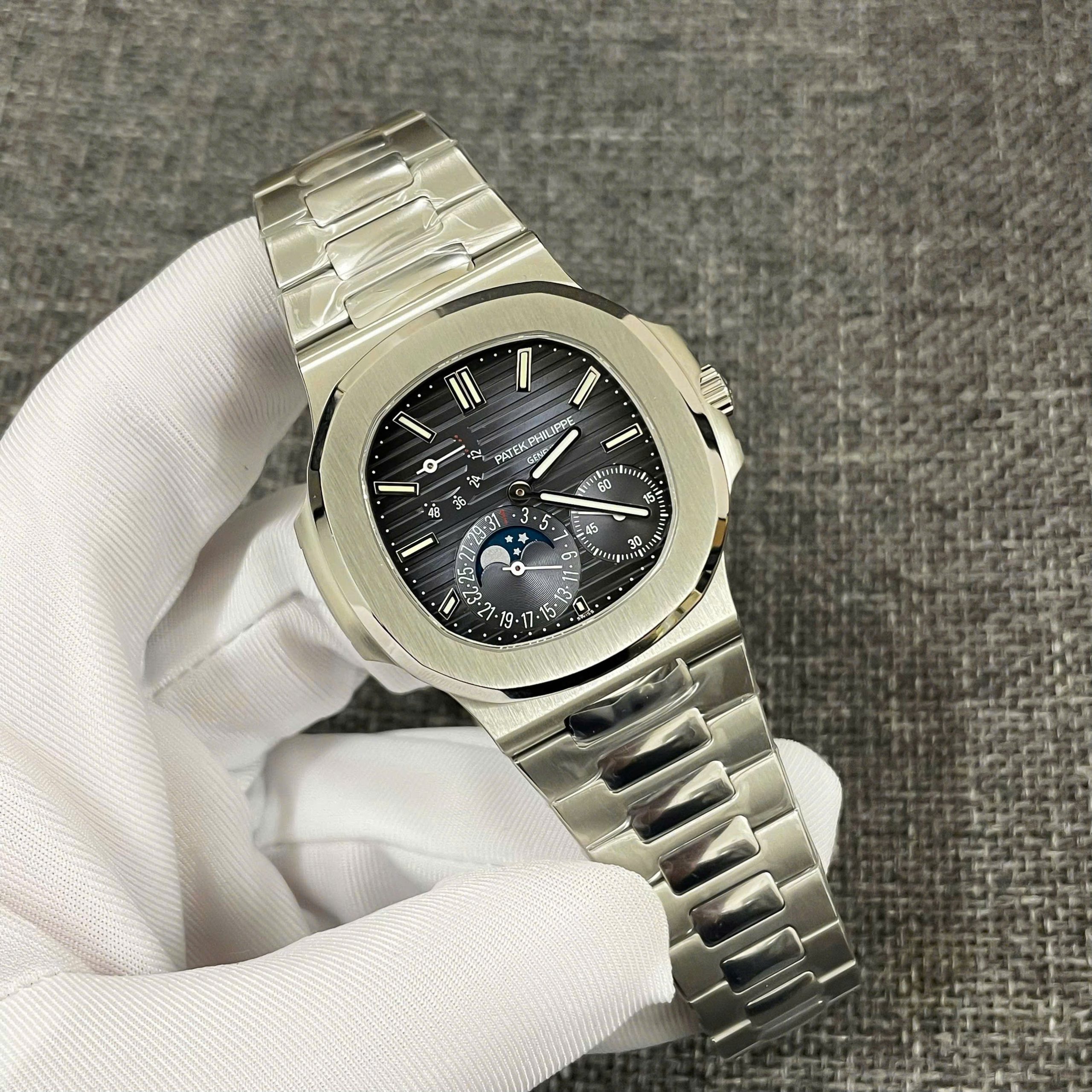 Đồng Hồ Patek Philippe Replica 1 1 Nautilus 5712 Mặt Xanh V4 Nhà Máy PPF 40mm (1) Đồng Hồ Patek Philippe Replica 1 1 Nautilus 5712 Mặt Xanh V4 Nhà Máy PPF 40mm (5)