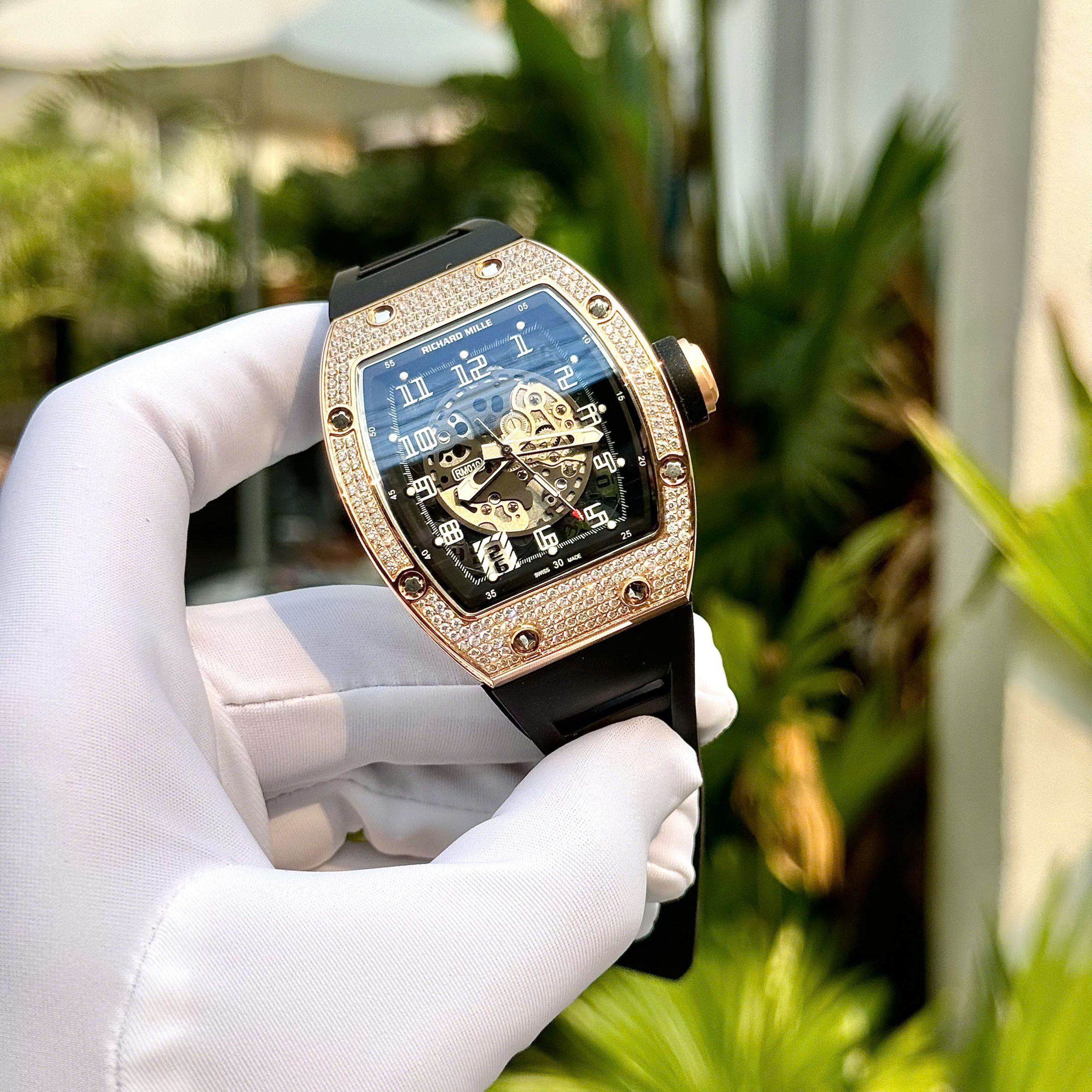 Đồng Hồ Richard Mille RM010 Đính Đá Màu Vàng Hồng Replica Cao Cấp 40mm (5) Đồng Hồ Richard Mille RM010 Đính Đá Màu Vàng Hồng Replica Cao Cấp 40mm (1)