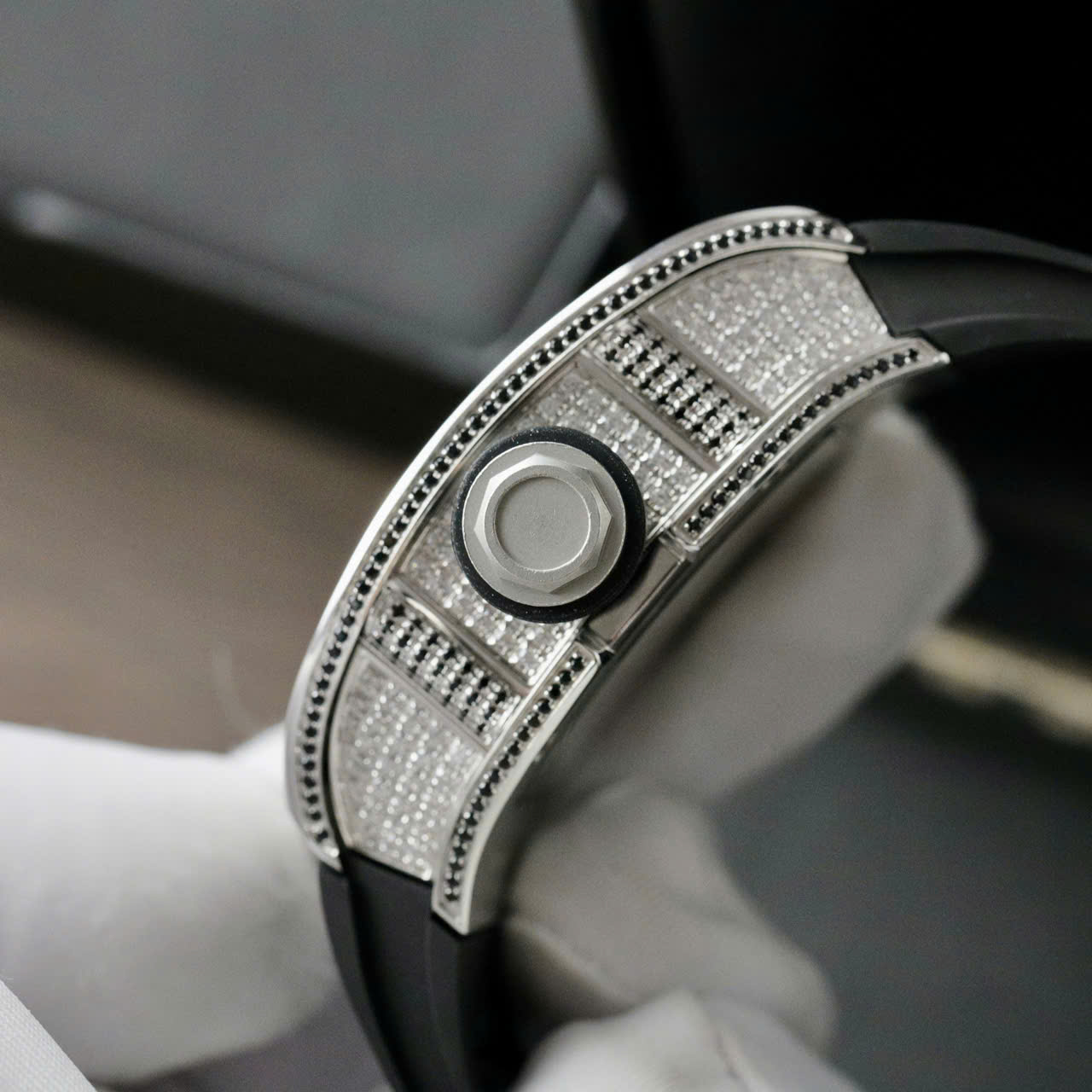 Đồng Hồ Richard Mille Replica Cao Cấp Nam Đính Đá Máy Cơ Tự Động 40mm (8) Đồng Hồ Richard Mille Replica Cao Cấp Nam Đính Đá Máy Cơ Tự Động 40mm (7)