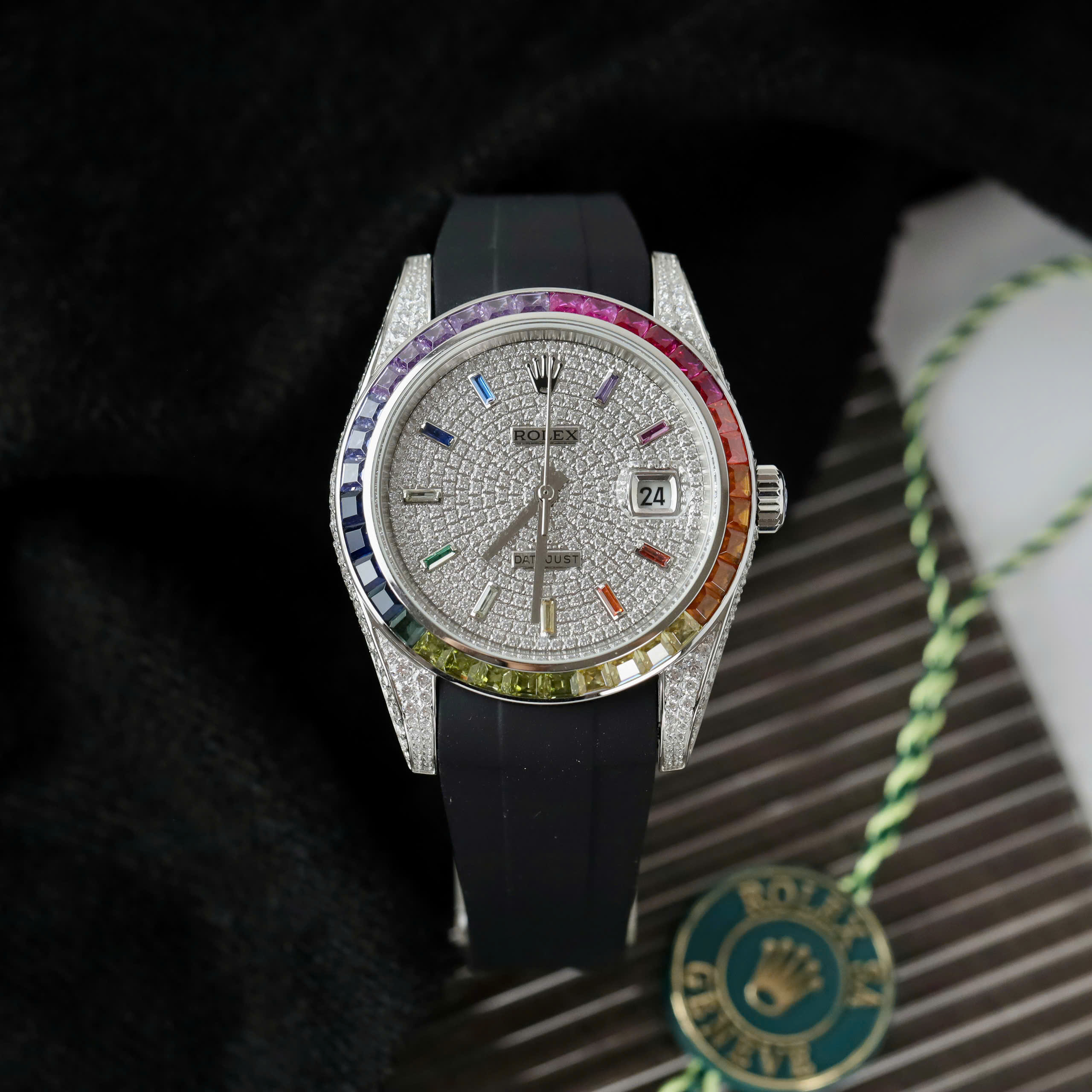 Đồng Hồ Rolex Nam Đính Đá DateJust Rainbow Replica Đính Full Đá Máy Cơ 41mm (2) Đồng Hồ Rolex Nam Đính Đá DateJust Rainbow Replica Đính Full Đá Máy Cơ 41mm (5)
