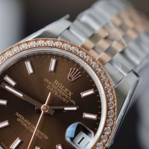 Đồng Hồ Rolex Rep 1 1 DateJust Nữ Đính Đá Mặt Chocolate Nhà Máy GS 31mm (9)