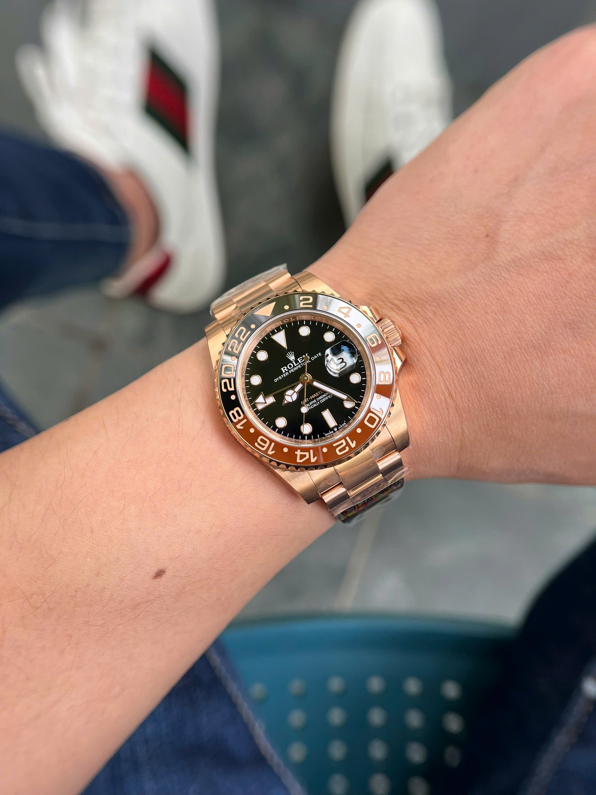 Đồng Hồ Rolex Rep 1 1 GMT Master II 126715CHNR Rootbeer Xưởng Clean 40mm (1) Đồng Hồ Rolex Rep 1 1 GMT Master II 126715CHNR Rootbeer Xưởng Clean 40mm (9)