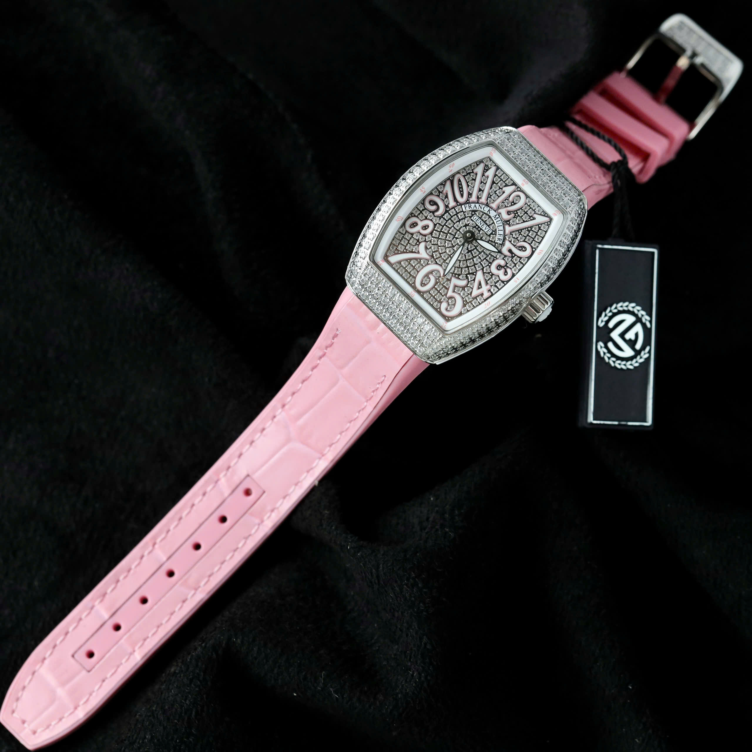 Đồng Hồ Franck Muller Nữ Siêu Cấp Vanguard V32 Đính Đá Dây Cao Su Màu Hồng 36mm (2) Đồng Hồ Franck Muller Nữ Siêu Cấp Vanguard V32 Đính Đá Dây Cao Su Màu Hồng 36mm (2)