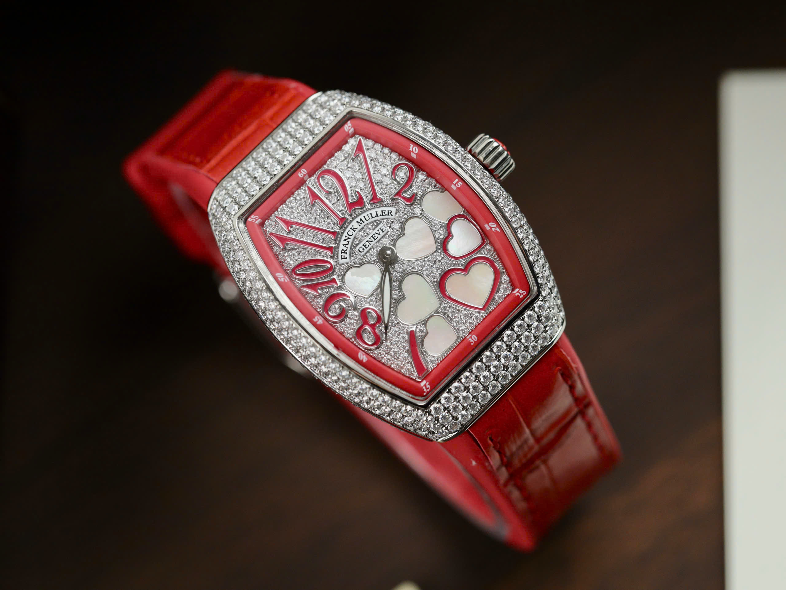 Đồng Hồ Franck Muller V32 Nữ Siêu Cấp Trái Tim Đính Full Kim Cương Moissanite 36mm (10) Đồng Hồ Franck Muller V32 Nữ Siêu Cấp Trái Tim Đính Full Kim Cương Moissanite 36mm (10)