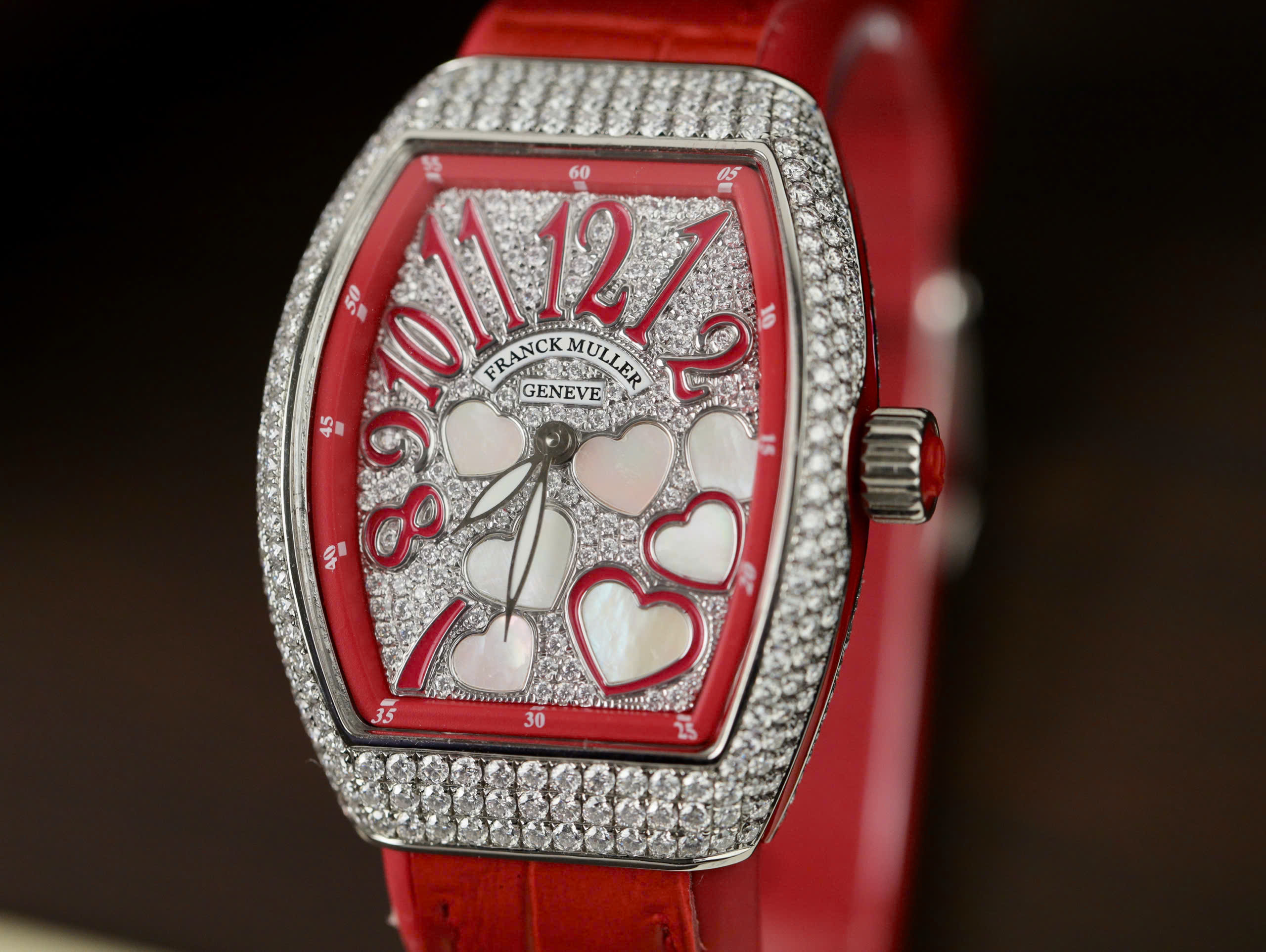 Đồng Hồ Franck Muller V32 Nữ Siêu Cấp Trái Tim Đính Full Kim Cương Moissanite 36mm (5) Dong Ho Franck Muller V32 Nu Sieu Cap Trai Tim Dinh Full Kim Cuong Moissanite 36mm 5