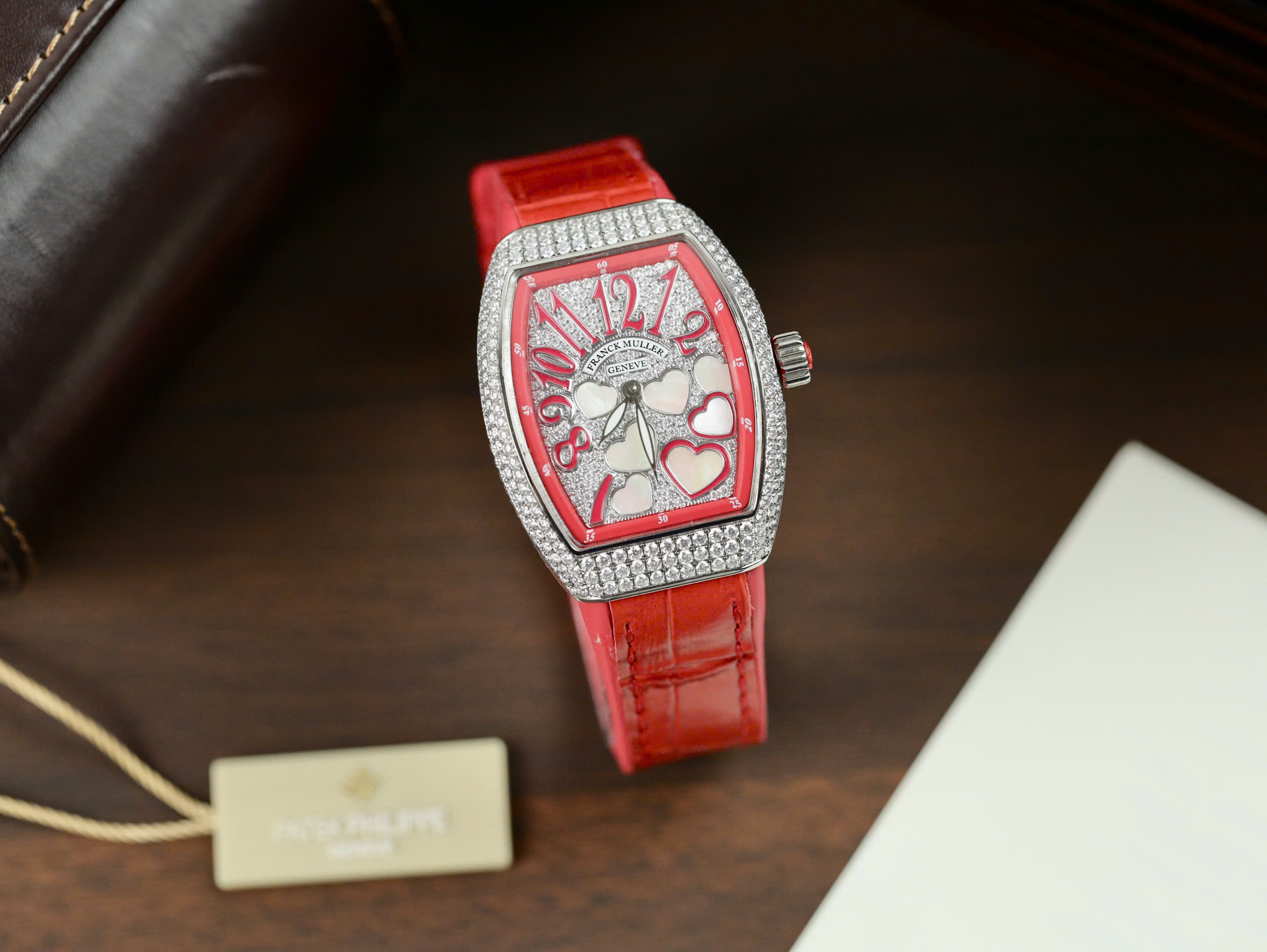 Đồng Hồ Franck Muller V32 Nữ Siêu Cấp Trái Tim Đính Full Kim Cương Moissanite 36mm (6) Dong Ho Franck Muller V32 Nu Sieu Cap Trai Tim Dinh Full Kim Cuong Moissanite 36mm 6