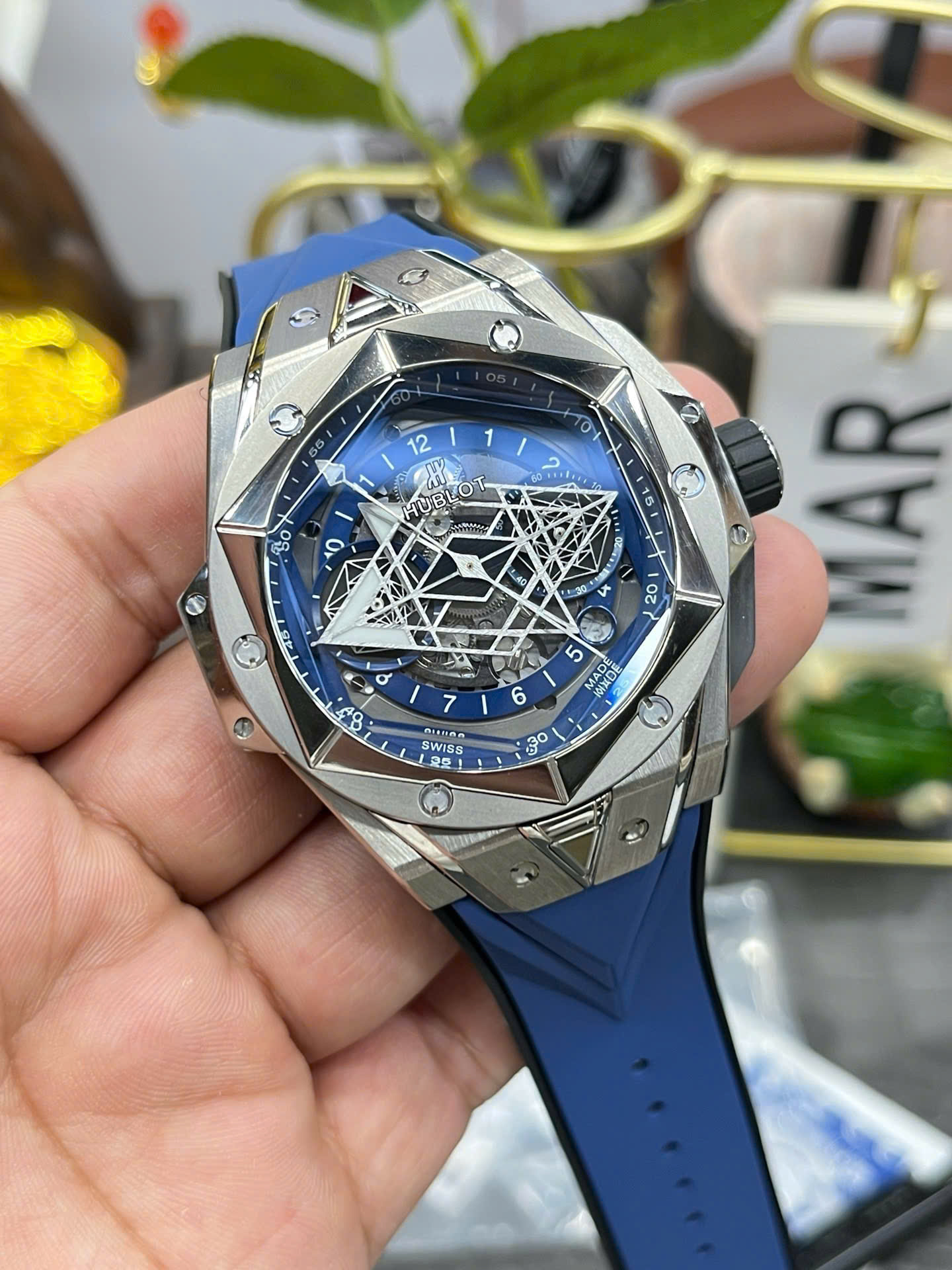 Đồng Hồ Hublot Big Bang Sang Bleu 2 Replica 11 Màu Xanh Dương Xưởng BBF 45mm (9) Đồng Hồ Hublot Big Bang Sang Bleu 2 Replica 11 Màu Xanh Dương Xưởng BBF 45mm (5)