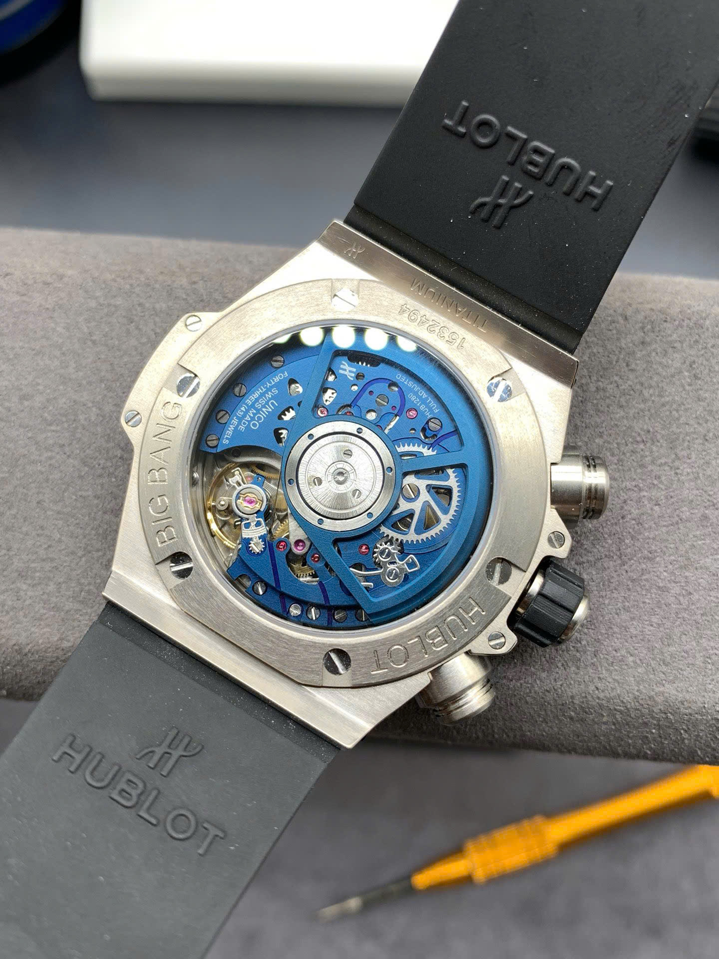 Đồng Hồ Hublot Big Bang Unico Replica 11 Màu Xanh Dương Nhà Máy BBF 42mm (1) Đồng Hồ Hublot Big Bang Unico Replica 11 Màu Xanh Dương Nhà Máy BBF 42mm (7)