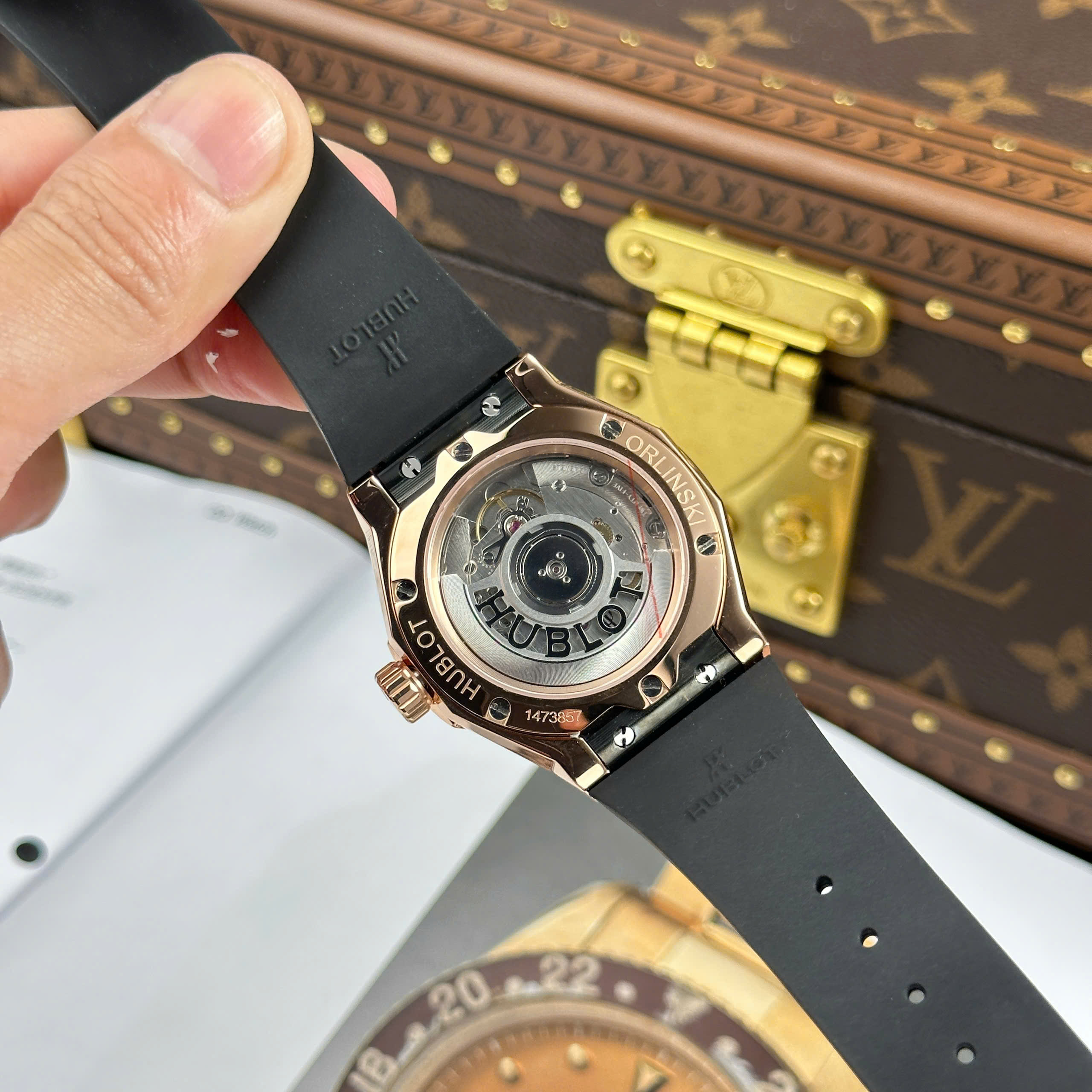 Đồng Hồ Hublot Nam Rep 11 Classic Fusion Orlinski King Gold Đính Đá Demi Nhà Máy HB 40mm (1) Dong Ho Hublot Nam Rep 11 Classic Fusion Orlinski King Gold Dinh Da Demi Nha May HB 40mm 1