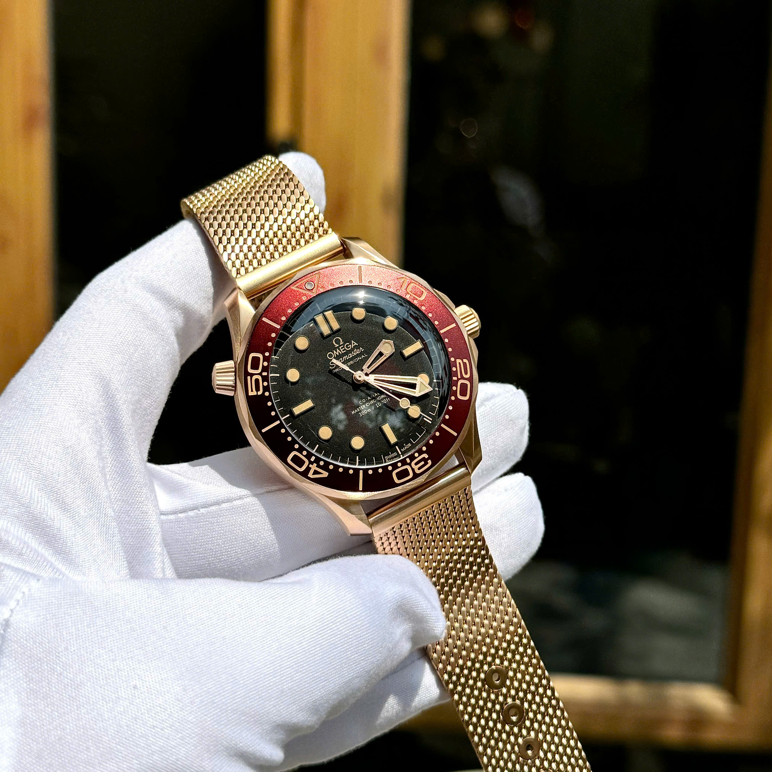 Đồng Hồ Omega Rep 1 1 Seamaster Diver 300M Bronze Gold Cao Cấp Nhất Xưởng VS 41mm (4) Đồng Hồ Omega Rep 1 1 Seamaster Diver 300M Bronze Gold Cao Cấp Nhất Xưởng VS 41mm (5)