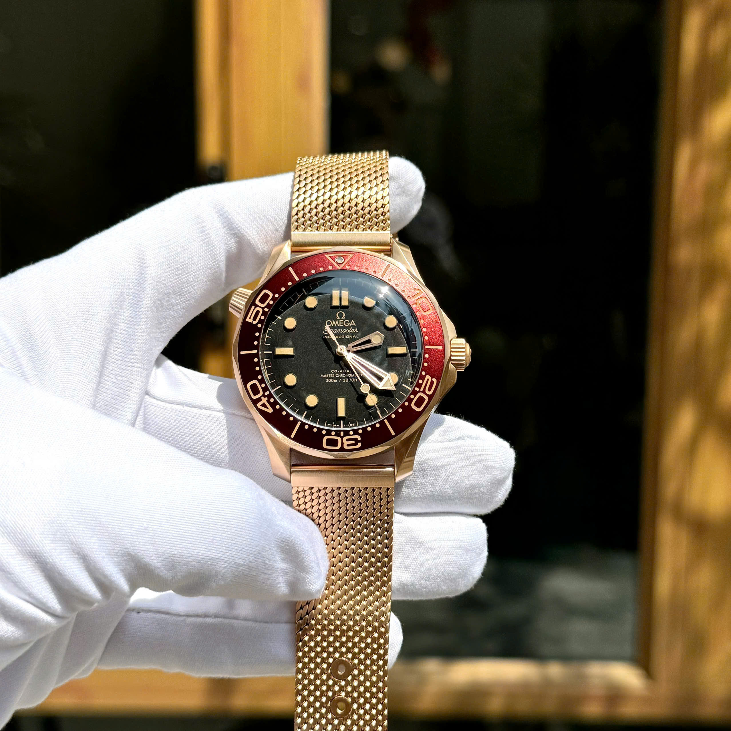 Đồng Hồ Omega Rep 1 1 Seamaster Diver 300M Bronze Gold Cao Cấp Nhất Xưởng VS 41mm (7) Dong Ho Omega Rep 1 1 Seamaster Diver 300M Bronze Gold Cao Cap Nhat Xuong VS 41mm 7