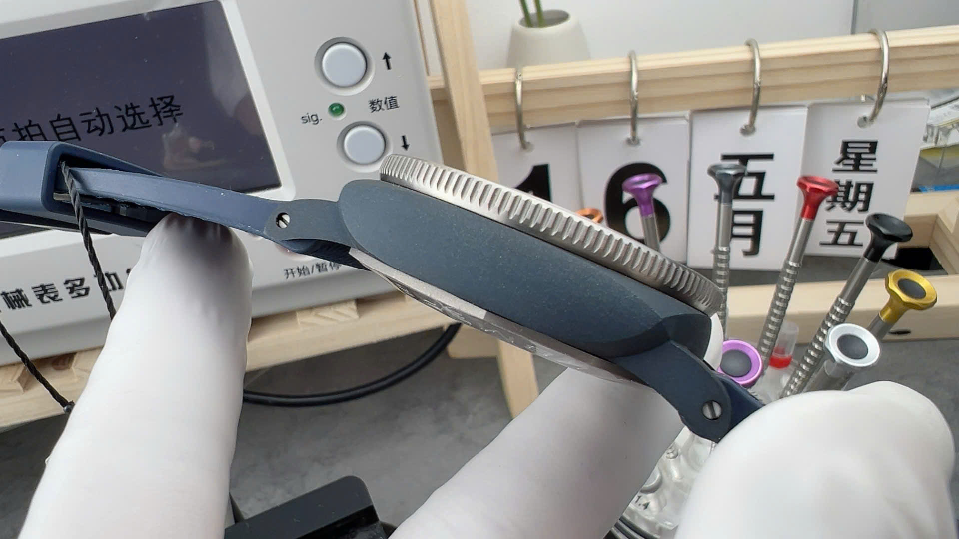 Đồng Hồ Panerai Submersible GMT Luna Rossa Titanio PAM01507 Rep 11 Màu Xanh Navy VSF 42mm (2) Đồng Hồ Panerai Submersible GMT Luna Rossa Titanio PAM01507 Rep 11 Màu Xanh Navy VSF 42mm (5)