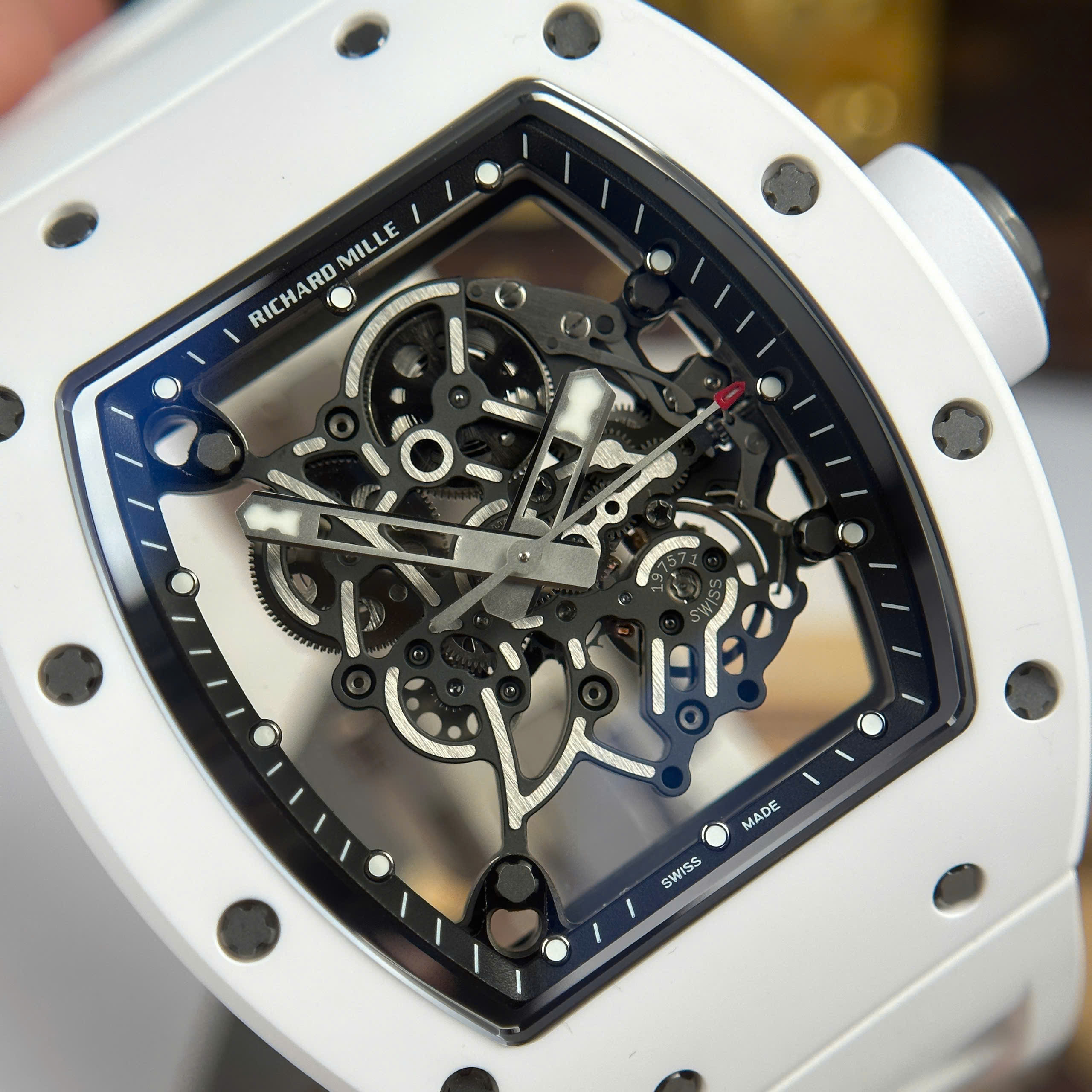Đồng Hồ Richard Mille Rep 1 1 RM055 Bubba Watson Chế Tác Vỏ Gốm Trắng Xưởng ZF 42,7x49,9mm (2) Dong Ho Richard Mille Rep 1 1 RM055 Bubba Watson Che Tac Vo Gom Trang Xuong ZF 427x499mm 2