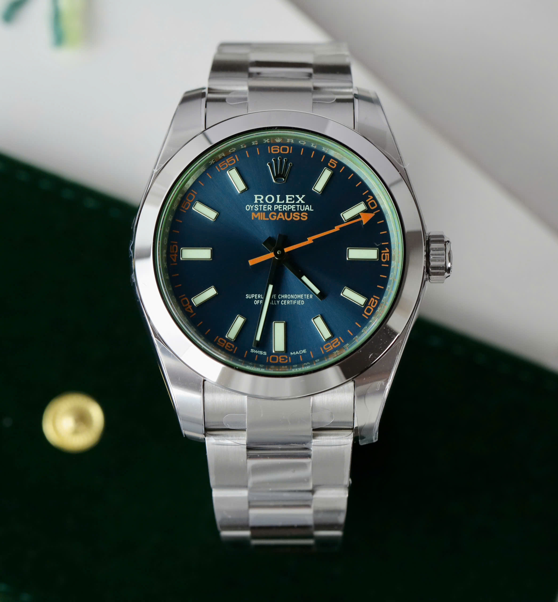 Đồng Hồ Rolex Rep 1 1 Oyster Perpetual Milgauss 116400GV Nhà Máy VS Factory 40mm (7) Đồng Hồ Rolex Rep 1 1 Oyster Perpetual Milgauss 116400GV Nhà Máy VS Factory 40mm (8)