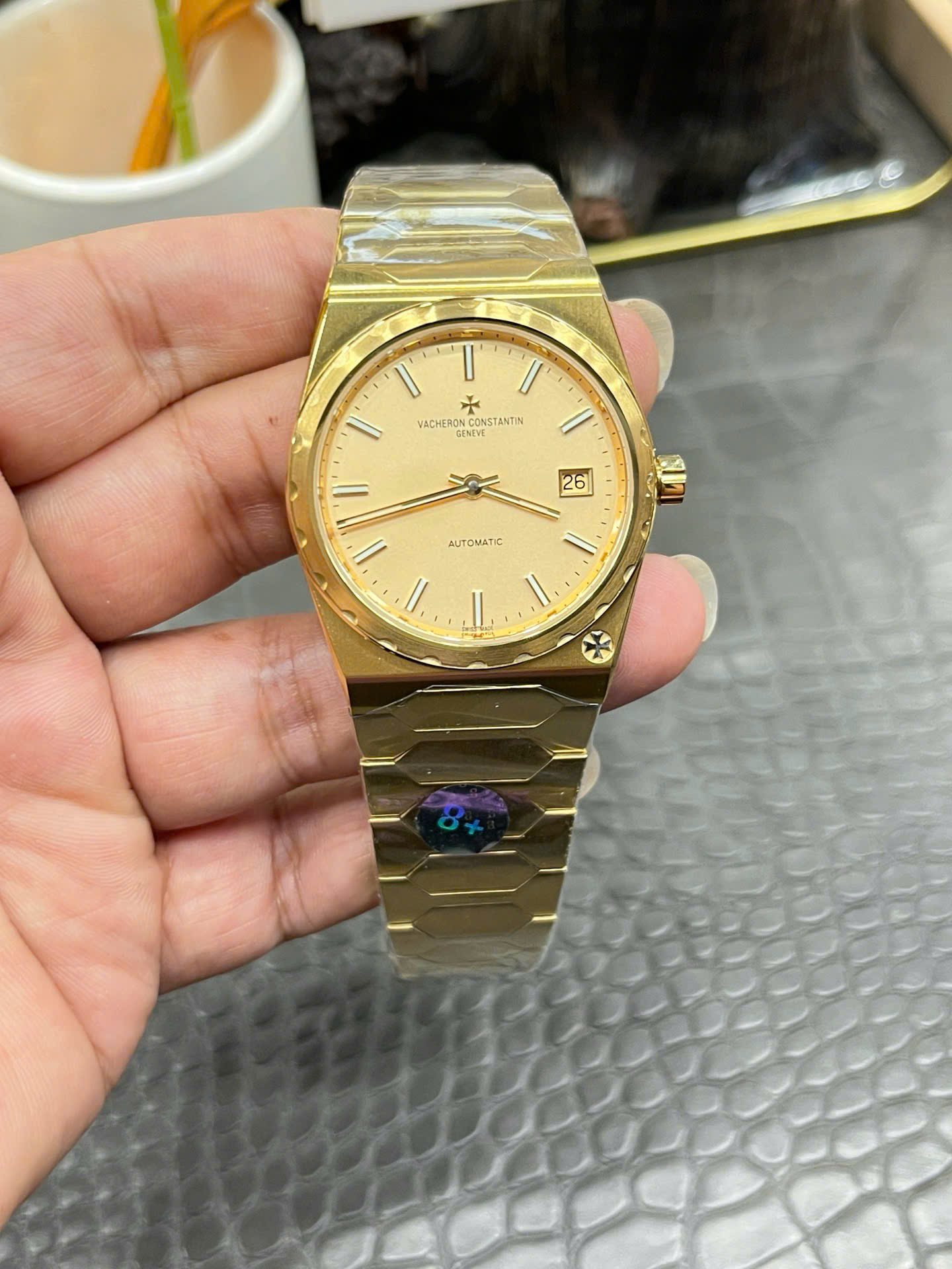 Đồng Hồ Vacheron Constantin Chế Tác Historiques 222 Cao Cấp Nhất Mặt Vàng 8F 37mm (7) Đồng Hồ Vacheron Constantin Chế Tác Historiques 222 Cao Cấp Nhất Mặt Vàng 8F 37mm (7)