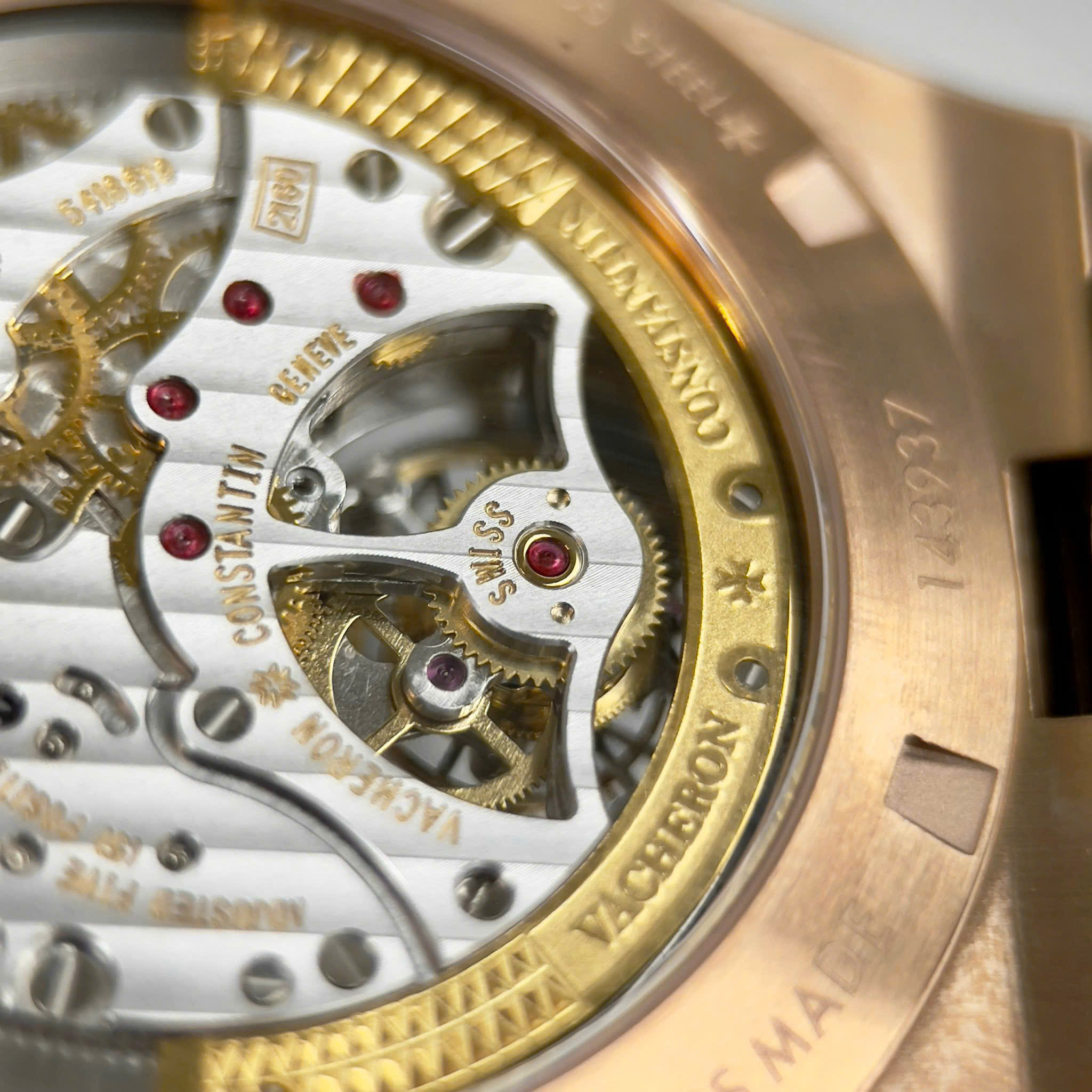 Đồng Hồ Vacheron Constantin Rep 11 Overseas 6000V Tourbillon Dây Da BBR 42,5mm (9) Dong Ho Vacheron Constantin Rep 11 Overseas 6000V Tourbillon Day Da BBR 425mm 9