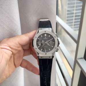 Đồng Hồ Hublot Fake Máy Cơ Nhật Chronograph Dây Cao Su Màu Đen 42mm (6)