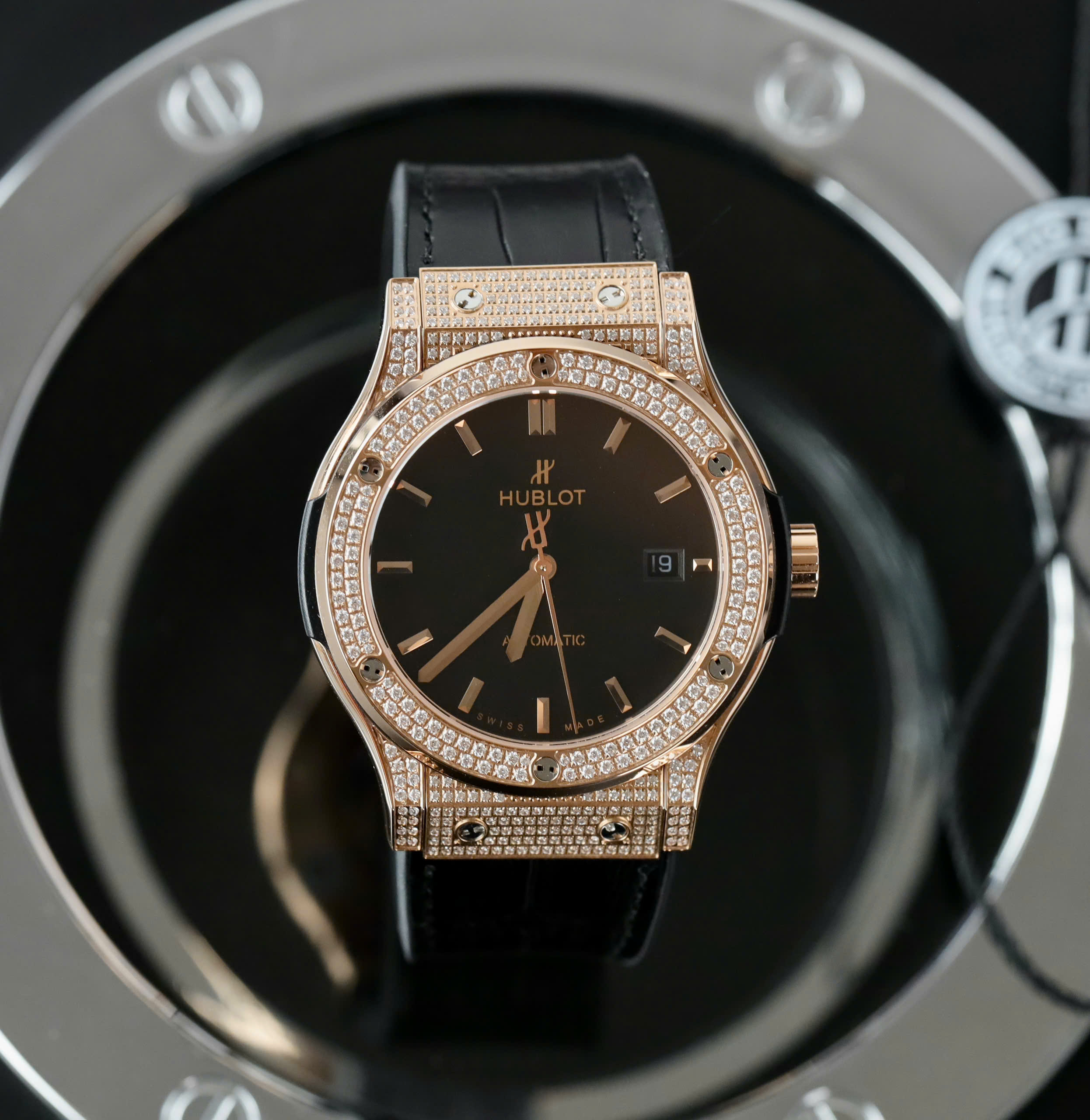 Đồng Hồ Hublot Nam Rep 11 Đính Đá Màu Đen Classic Fusion King Gold Xưởng HB 42mm (2) Đồng Hồ Hublot Nam Rep 11 Đính Đá Màu Đen Classic Fusion King Gold Xưởng HB 42mm