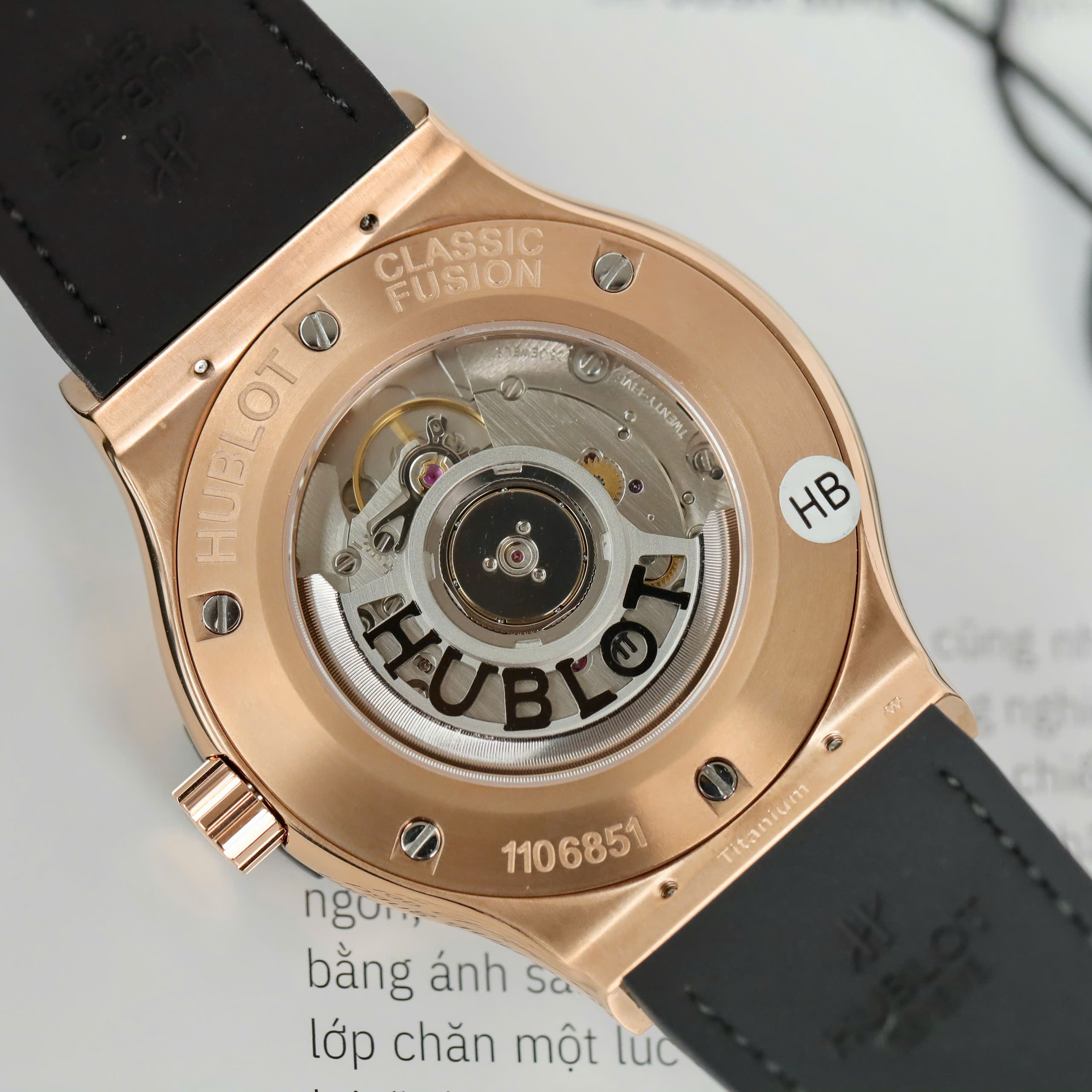 Đồng Hồ Hublot Nam Rep 11 Đính Đá Màu Đen Classic Fusion King Gold Xưởng HB 42mm (6) Đồng Hồ Hublot Nam Rep 11 Đính Đá Màu Đen Classic Fusion King Gold Xưởng HB 42mm