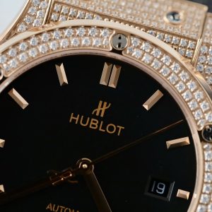 Đồng Hồ Hublot Nam Rep 11 Đính Đá Màu Đen Classic Fusion King Gold Xưởng HB 42mm
